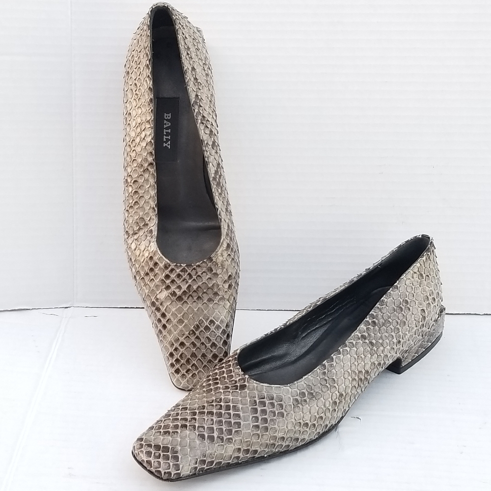 Absolutely Gorgeous Bally Block Heel Python Flats - image 5